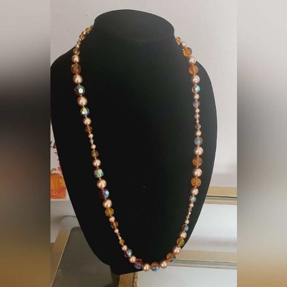Vintage Gold Tone Multicolor Long Bead Necklace.🌴